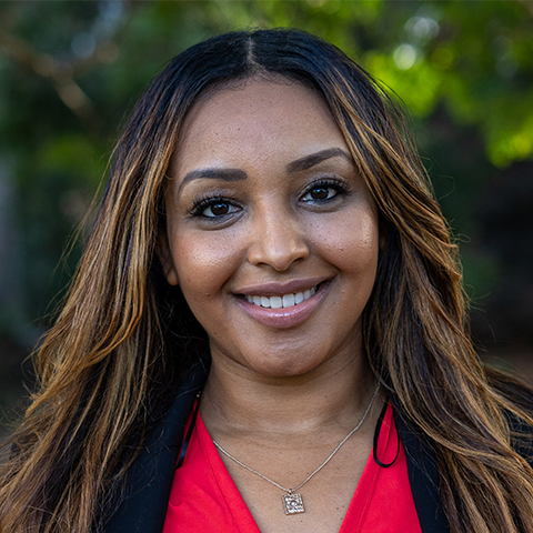 Missy Teklai's photo